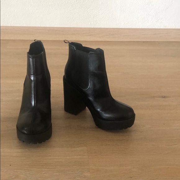 H&M Black Platform Ankles Booties - Picture 3 of 5